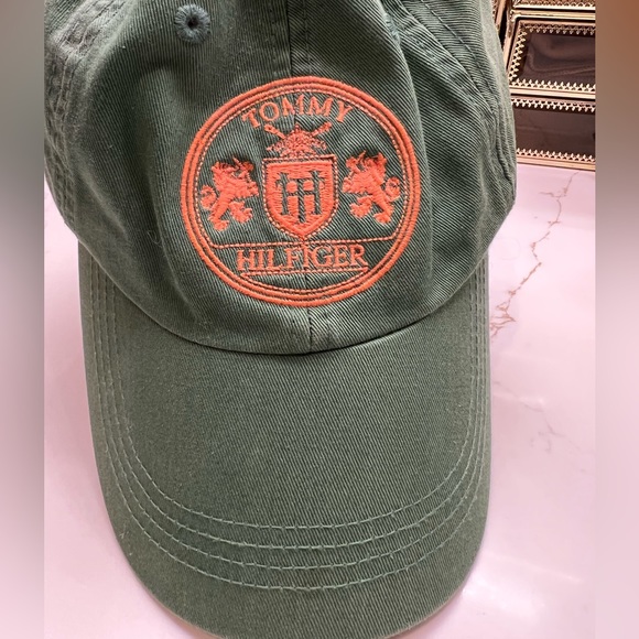 Tommy Hilfiger adult ball cap grass green adjustable - Picture 2 of 5